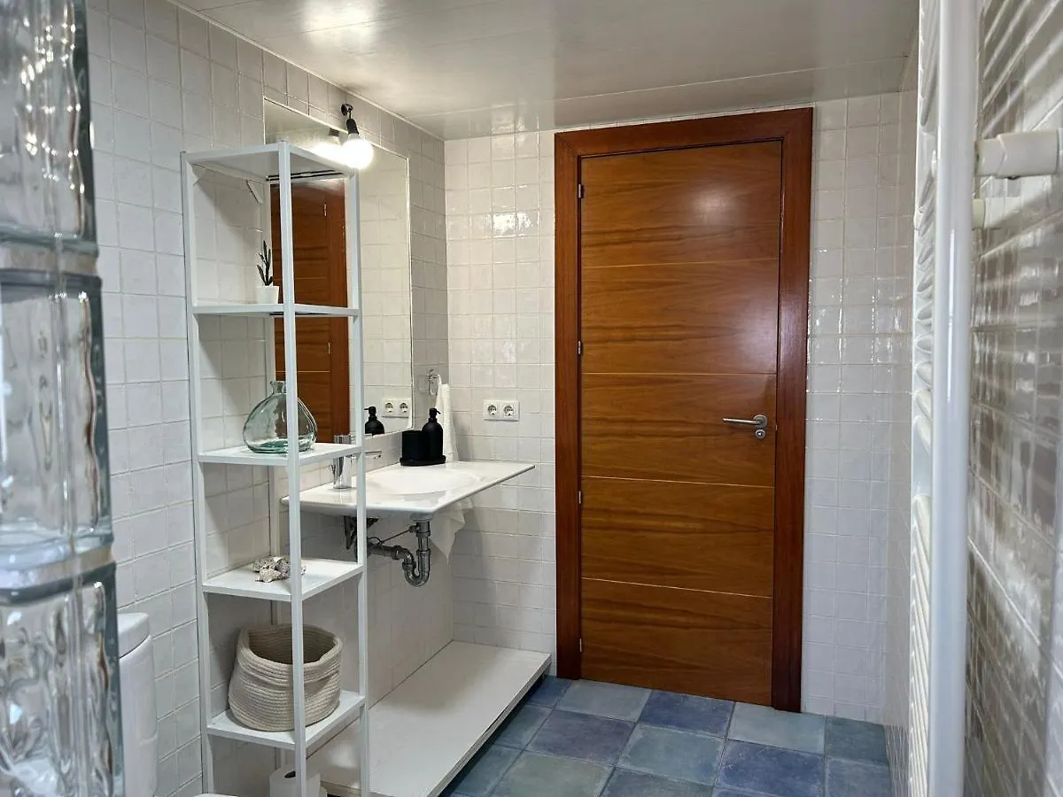 Villa Piscina De Sal Barbacoa Wifi, Parking Gratis, 3 Min Pga Casa El Roble Gerona Сasa de vacaciones