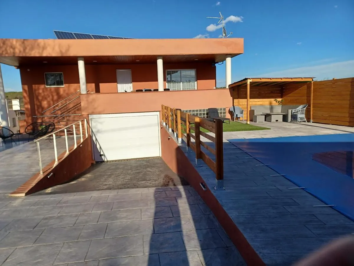 Сasa de vacaciones Villa Piscina De Sal Barbacoa Wifi, Parking Gratis, 3 Min Pga Casa El Roble Gerona España