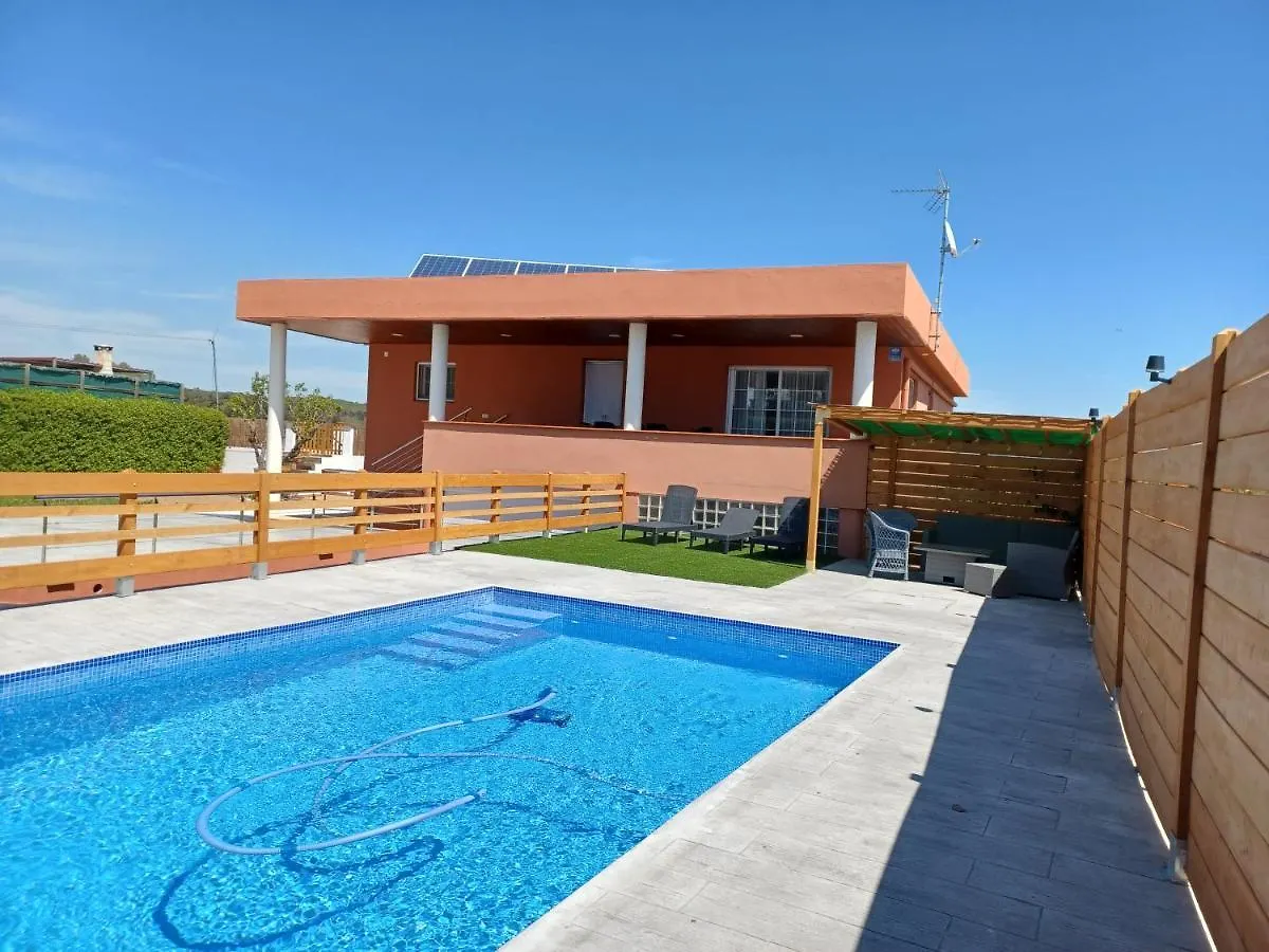 Villa Piscina De Sal Barbacoa Wifi, Parking Gratis, 3 Min Pga Casa El Roble Gerona