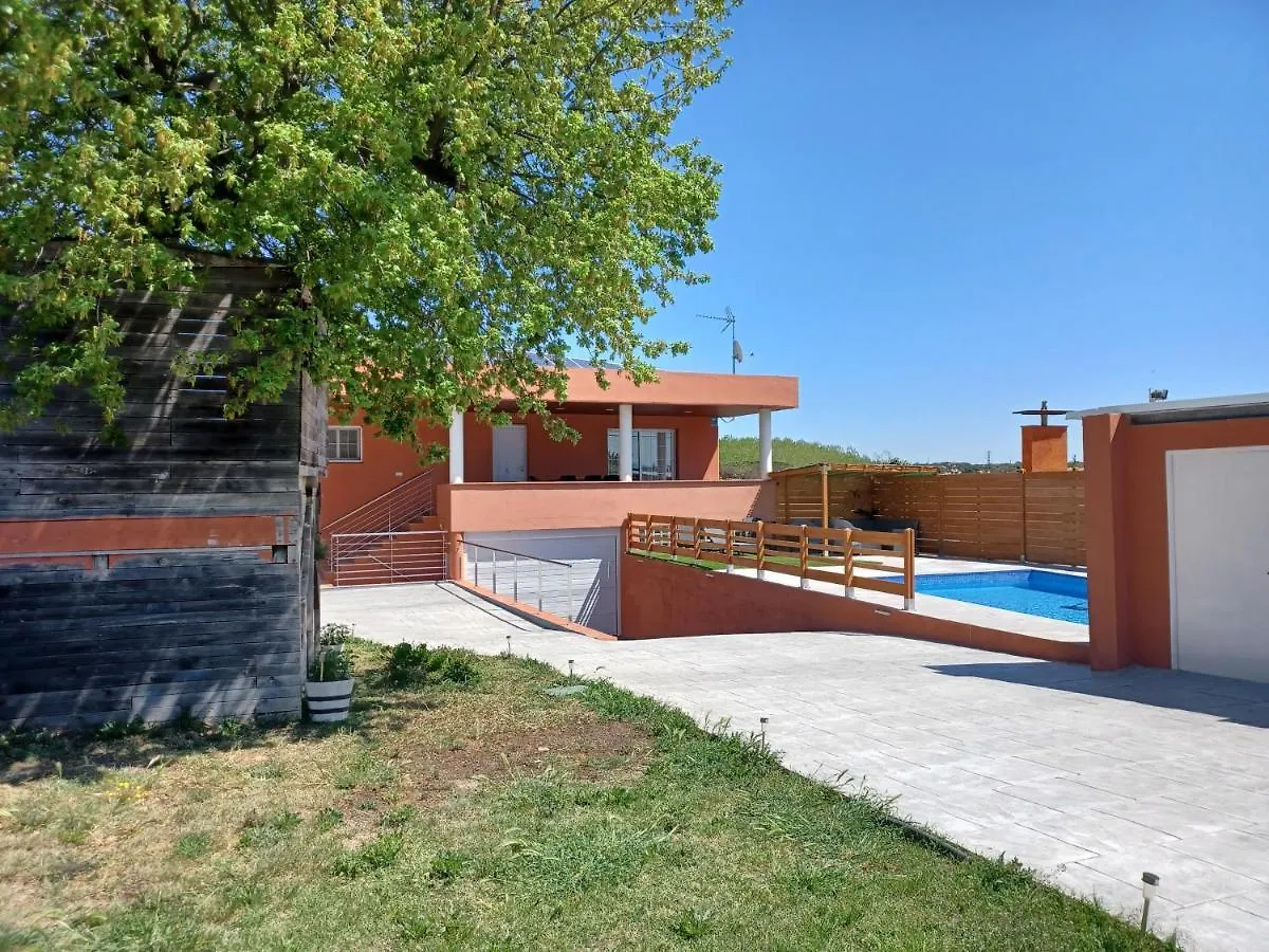 Villa Piscina De Sal Barbacoa Wifi, Parking Gratis, 3 Min Pga Casa El Roble Gerona