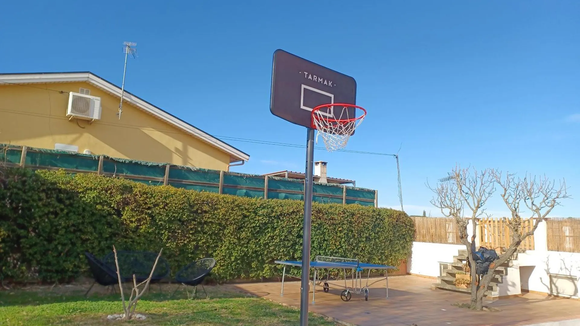 Villa Piscina De Sal Barbacoa Wifi, Parking Gratis, 3 Min Pga Casa El Roble Gerona 0*,  España